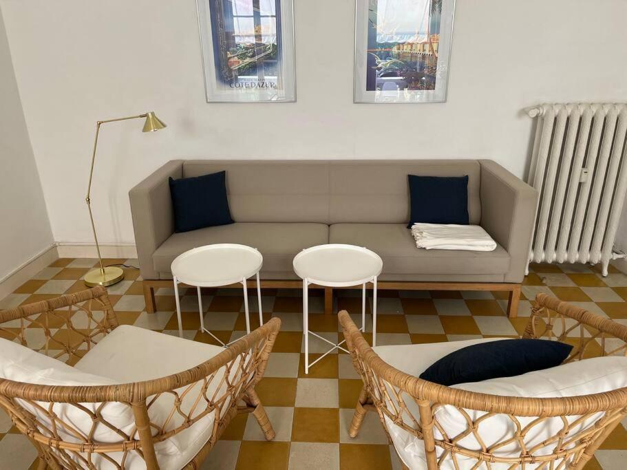 Beautiful Garden Apartment Steps From The Beach Menton Buitenkant foto