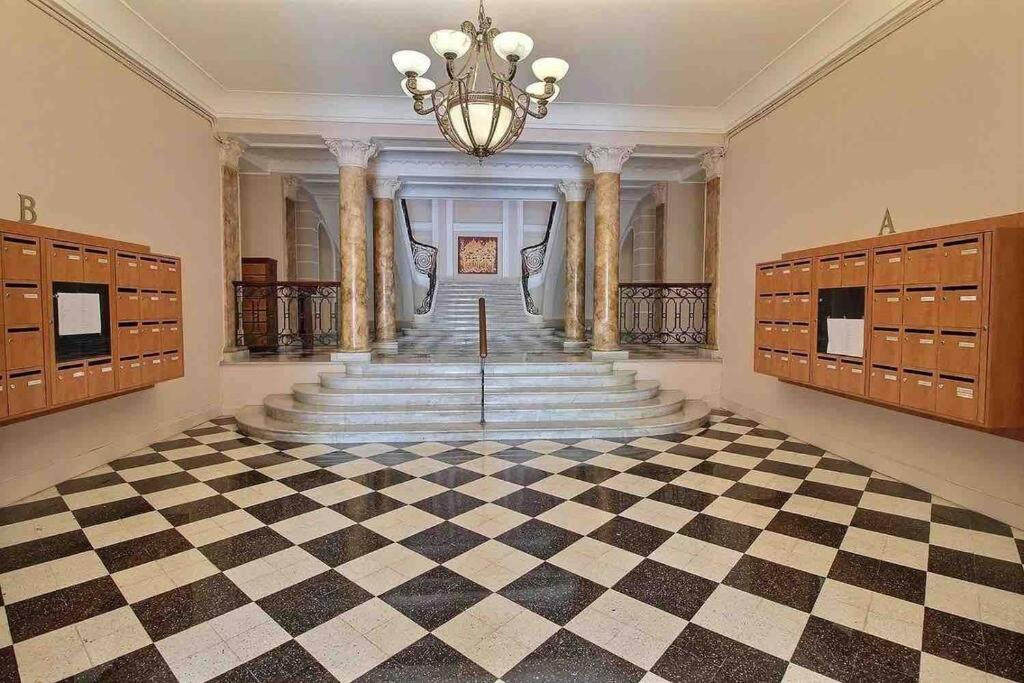 Beautiful Garden Apartment Steps From The Beach Menton Buitenkant foto